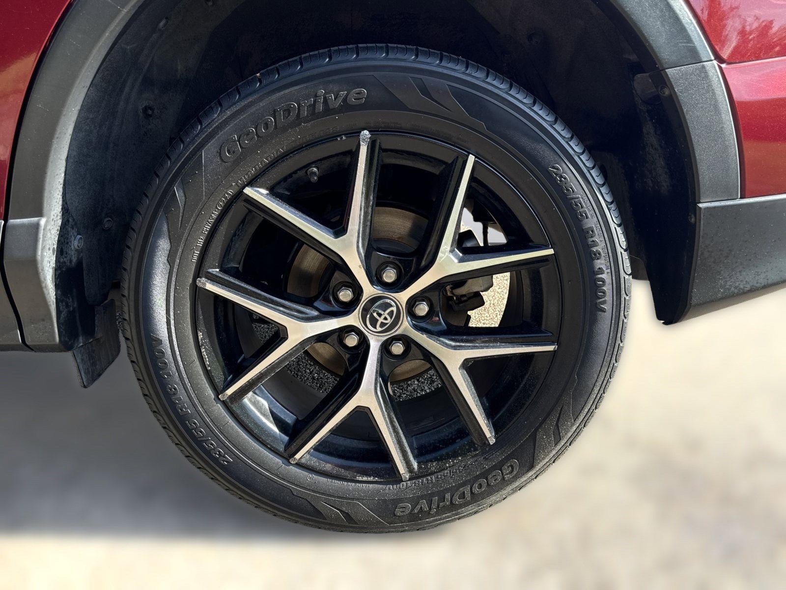 Used 2018 Toyota RAV4 SE w/ Power Extra Value Package image 20