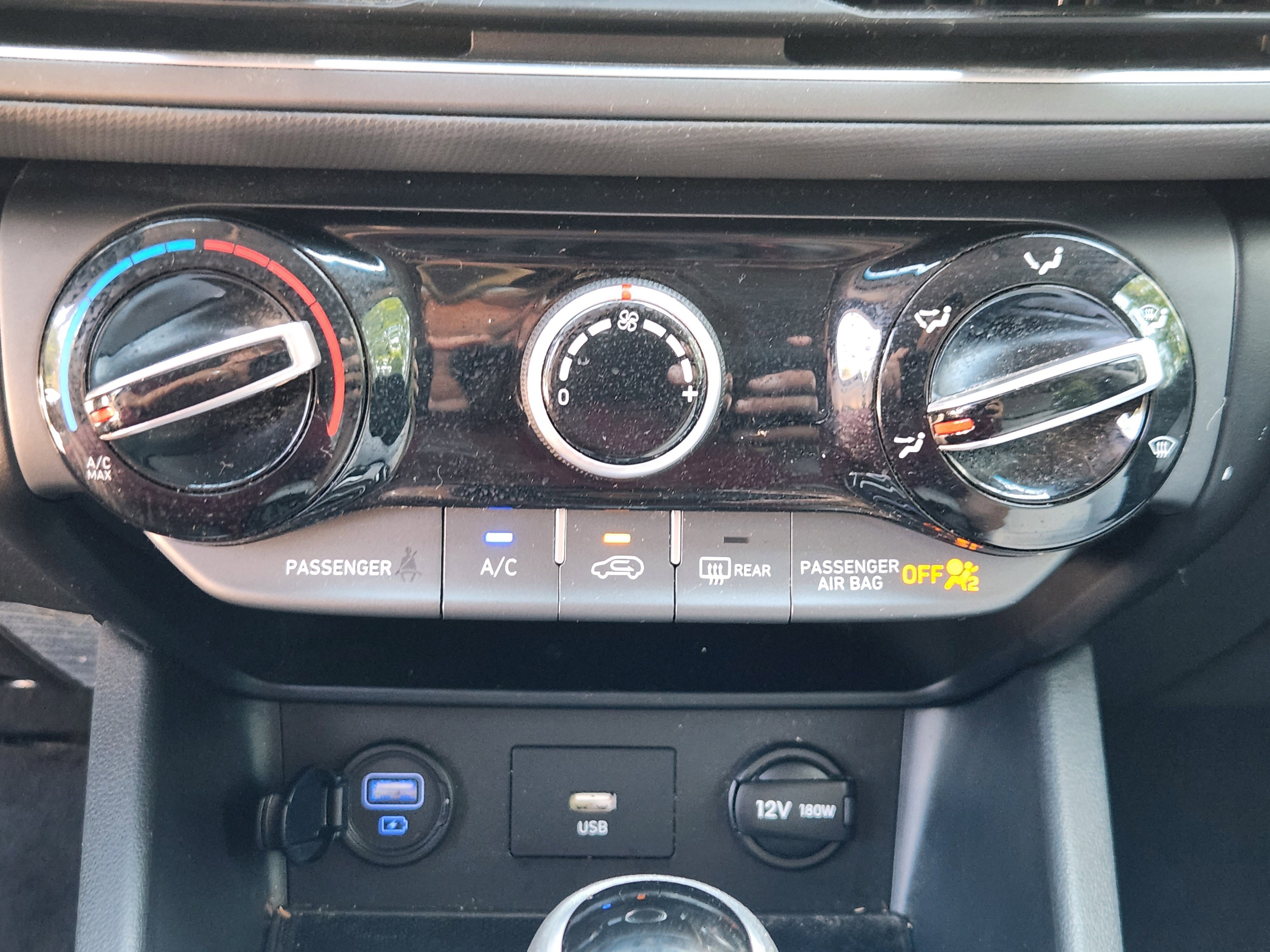 Certified 2023 Hyundai Kona SEL AWD/4WD image 20