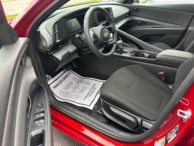 New 2026 Hyundai Elantra SEL Sport Premium image 8
