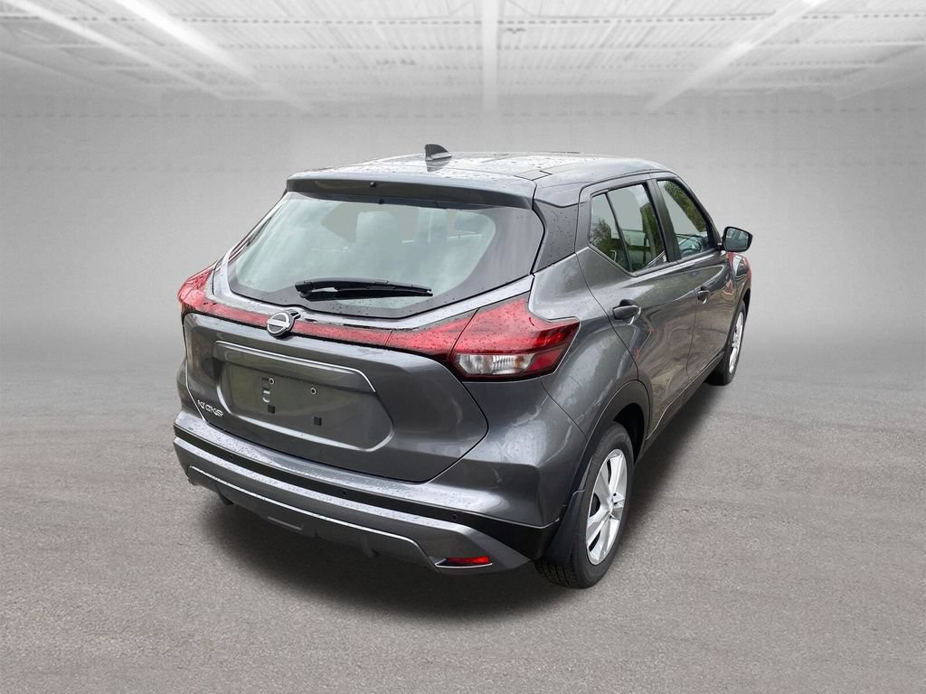 Certified 2025 Nissan Kicks Play S FWD image 5