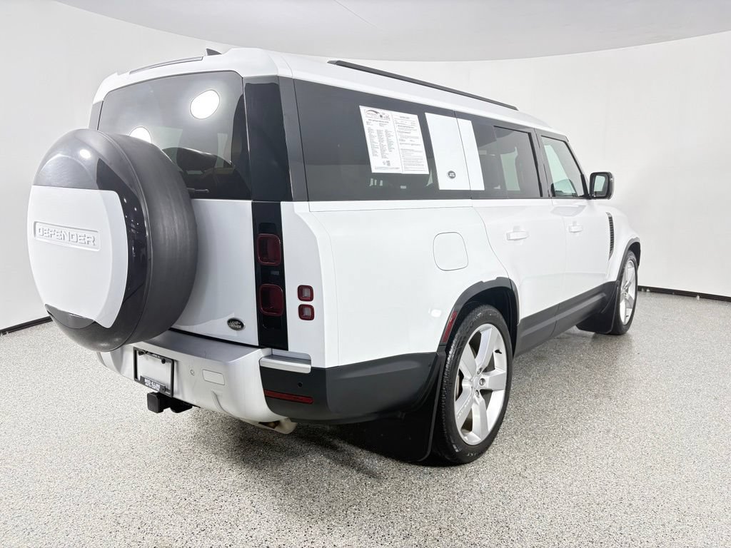 Used 2023 Land Rover Defender 130 SE AWD/4WD image 7