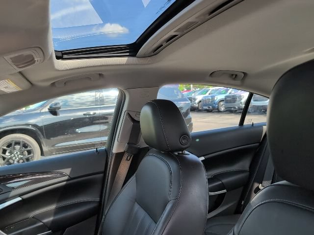 Used 2016 Buick Regal Premium w/ Driver Confidence Package #1 FWD image 12