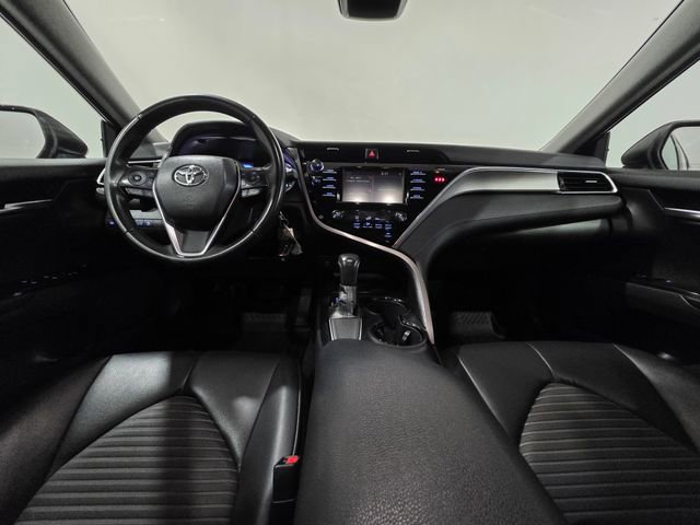 Used 2018 Toyota Camry SE image 14
