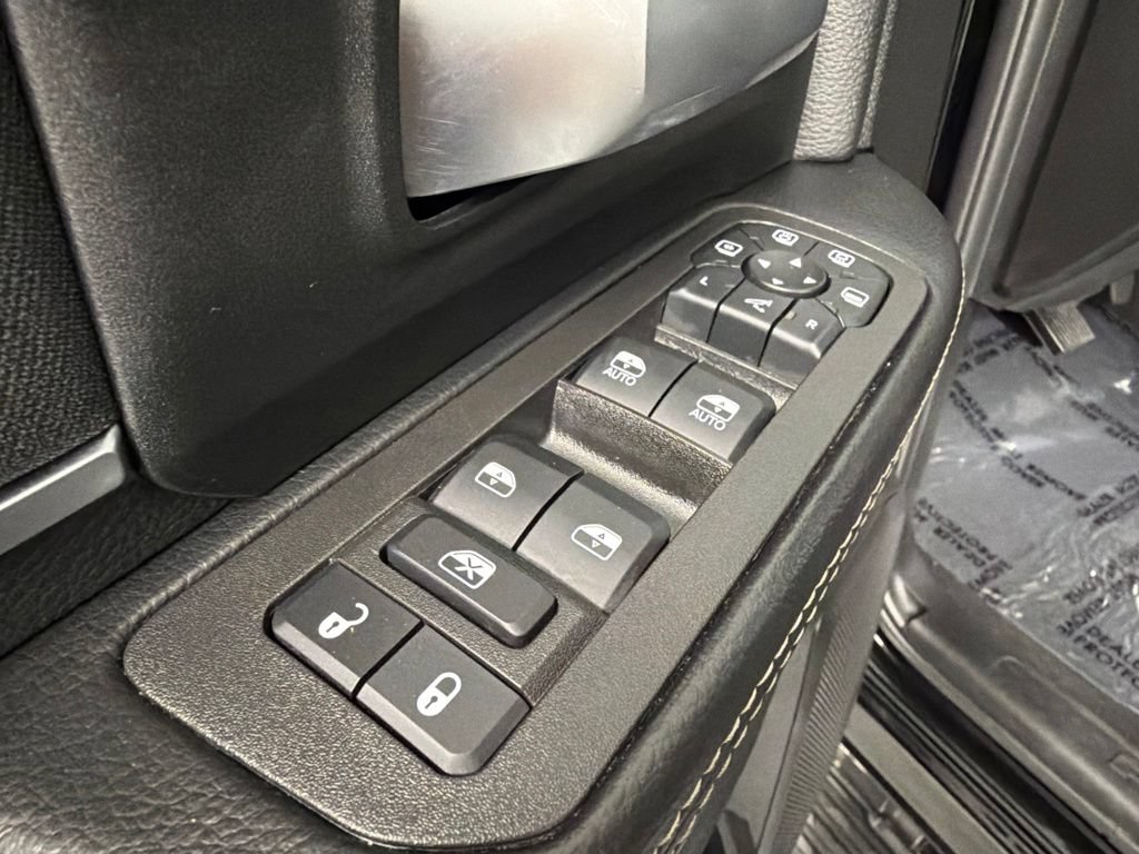 Used 2025 RAM 2500 Big Horn AWD/4WD image 20