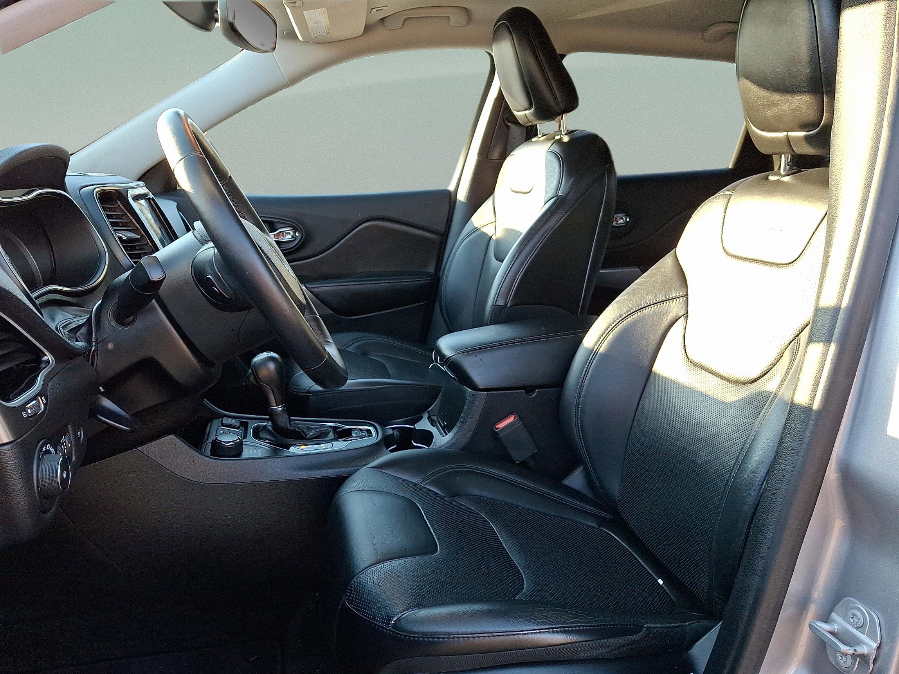 Certified 2019 Jeep Cherokee Limited image 13