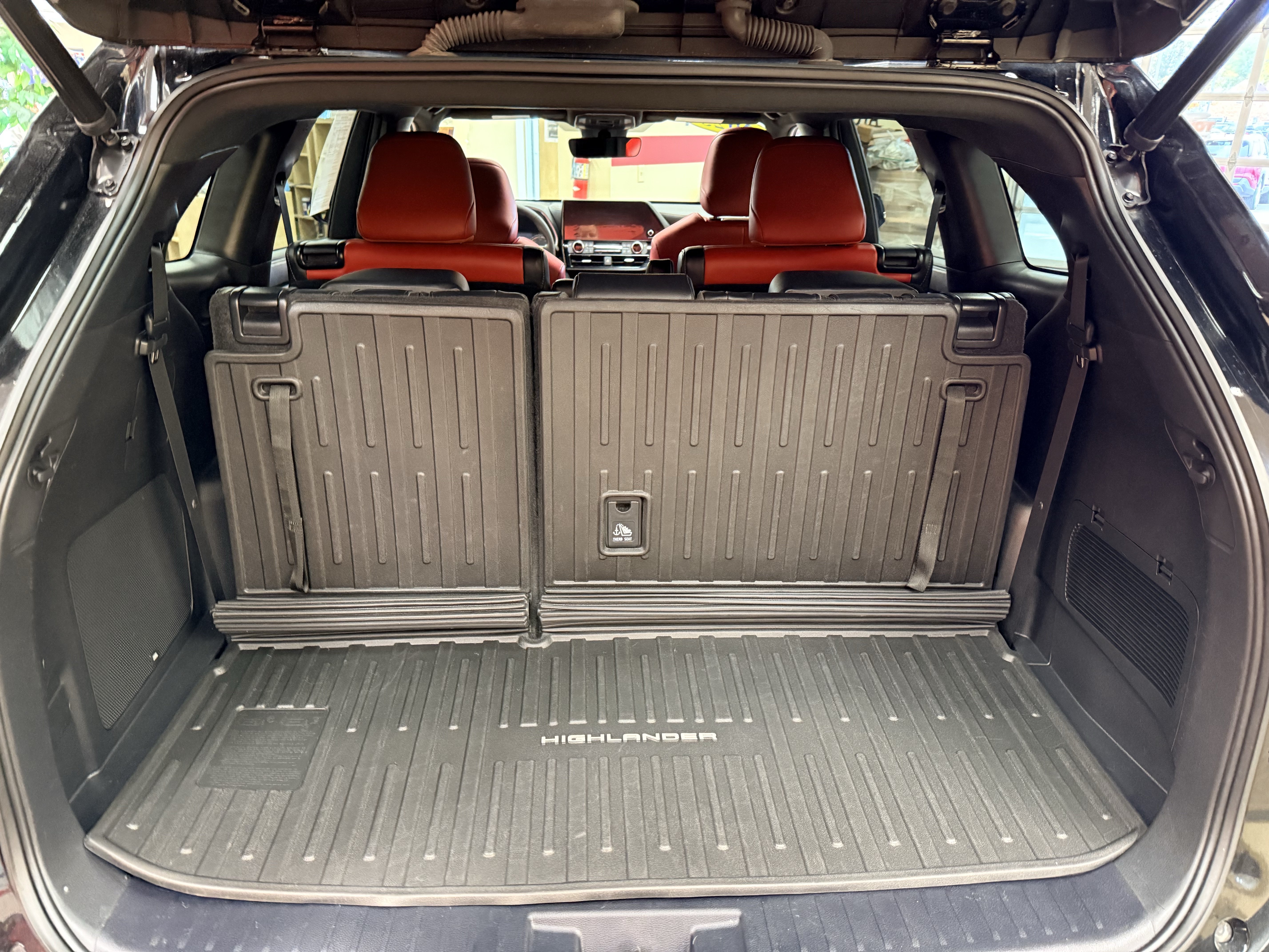 Used 2023 Toyota Highlander XSE AWD/4WD image 24