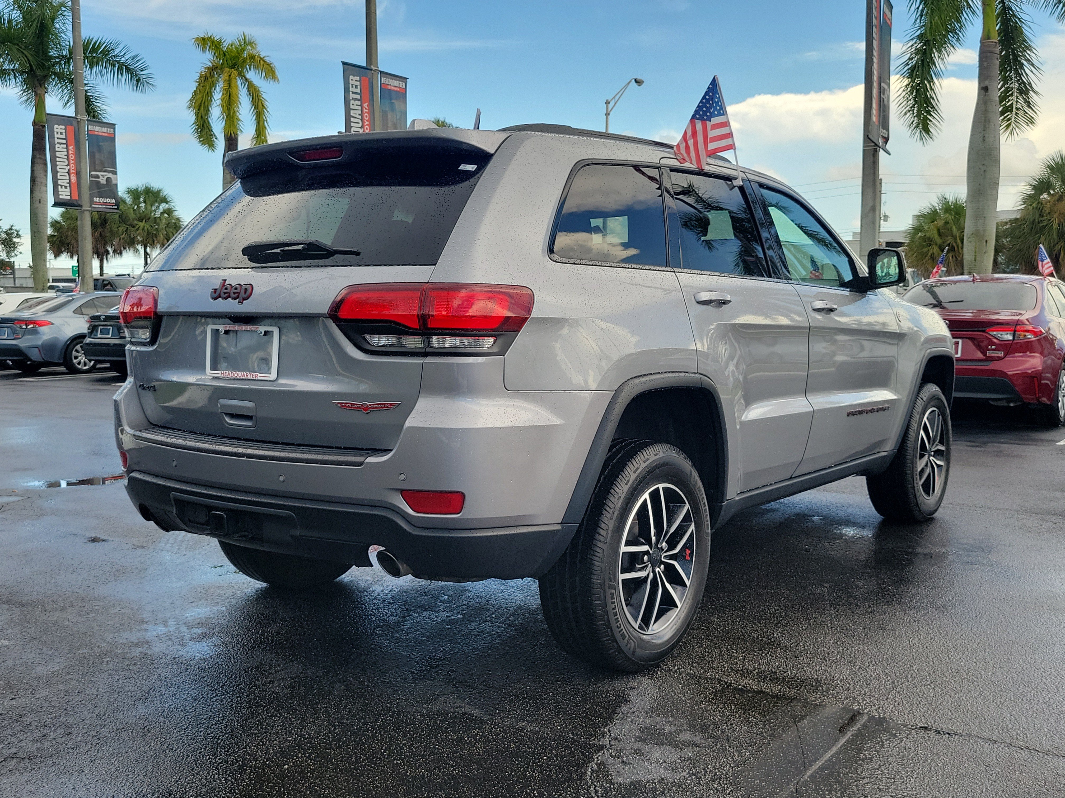Used 2020 Jeep Grand Cherokee Trailhawk AWD/4WD image 12