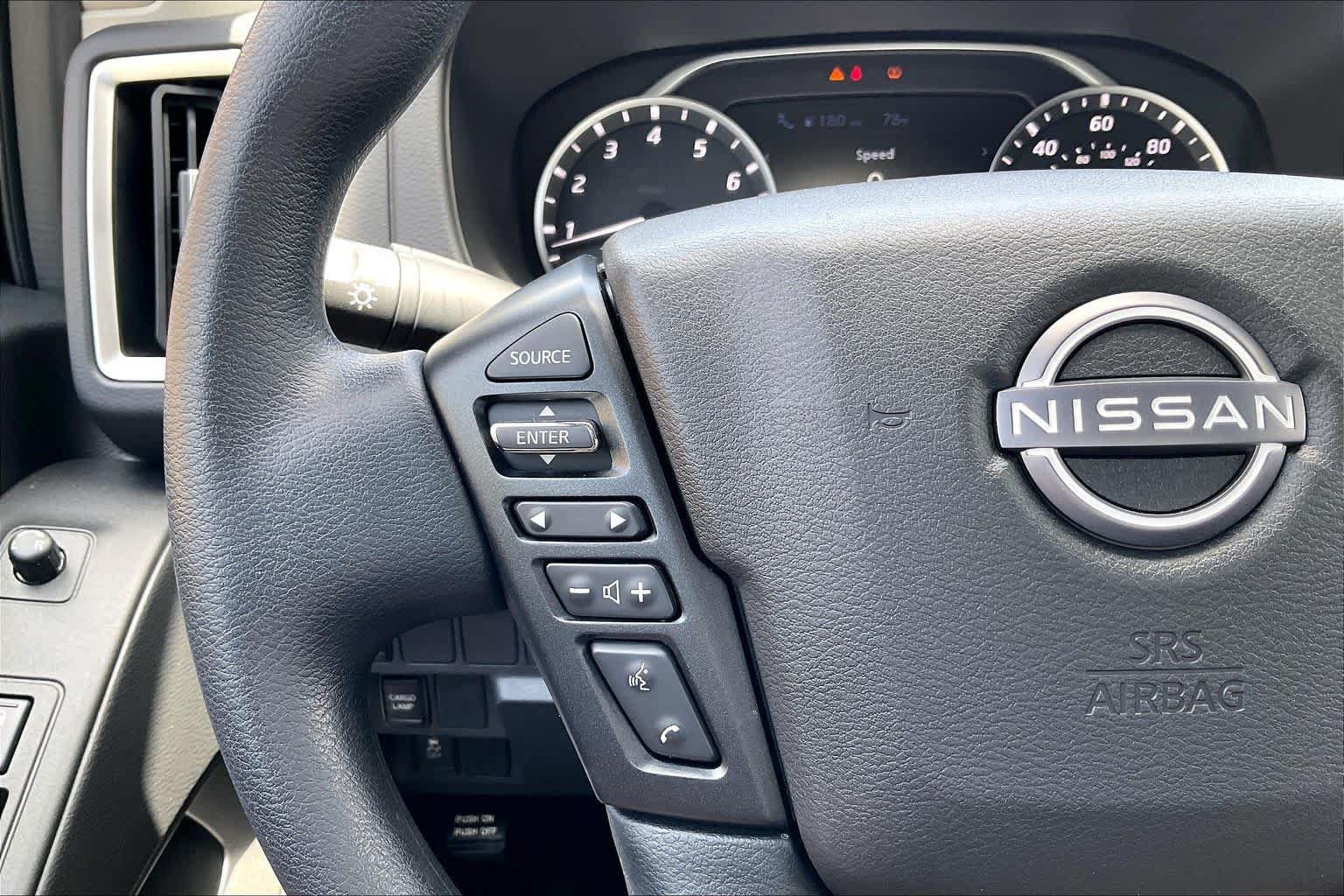 Used 2025 Nissan Frontier SV RWD image 18