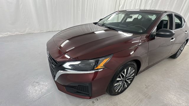 Certified 2024 Nissan Altima 2.5 SV FWD image 7
