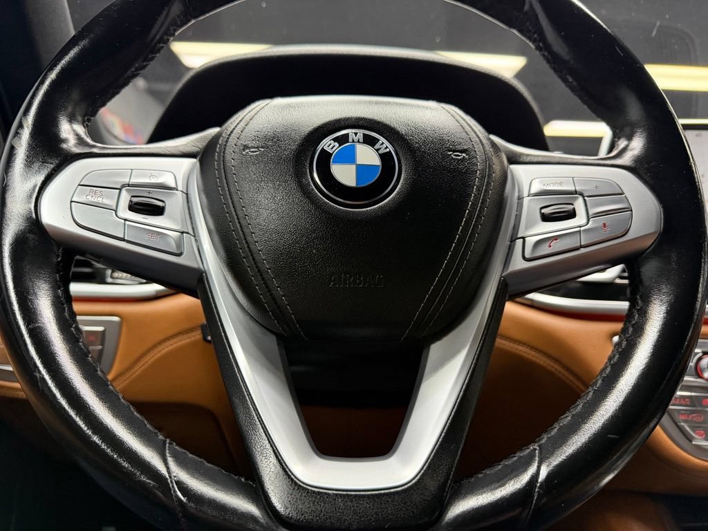 Used 2019 BMW 740i w/ M Sport Package RWD image 23