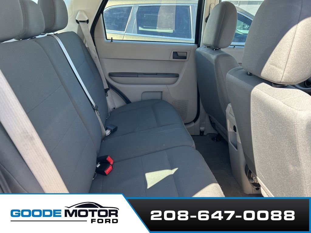 Used 2011 Ford Escape XLS w/ 101A Rapid Spec Order Code FWD image 9