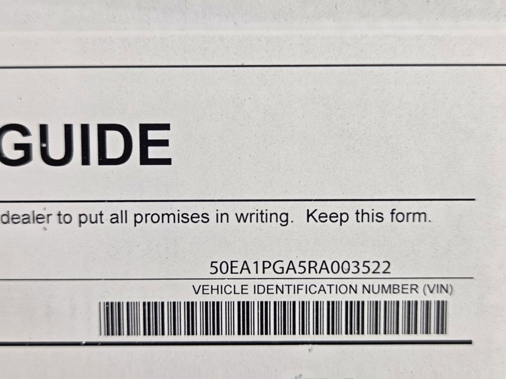 Used 2024 Lucid Air Pure RWD image 33