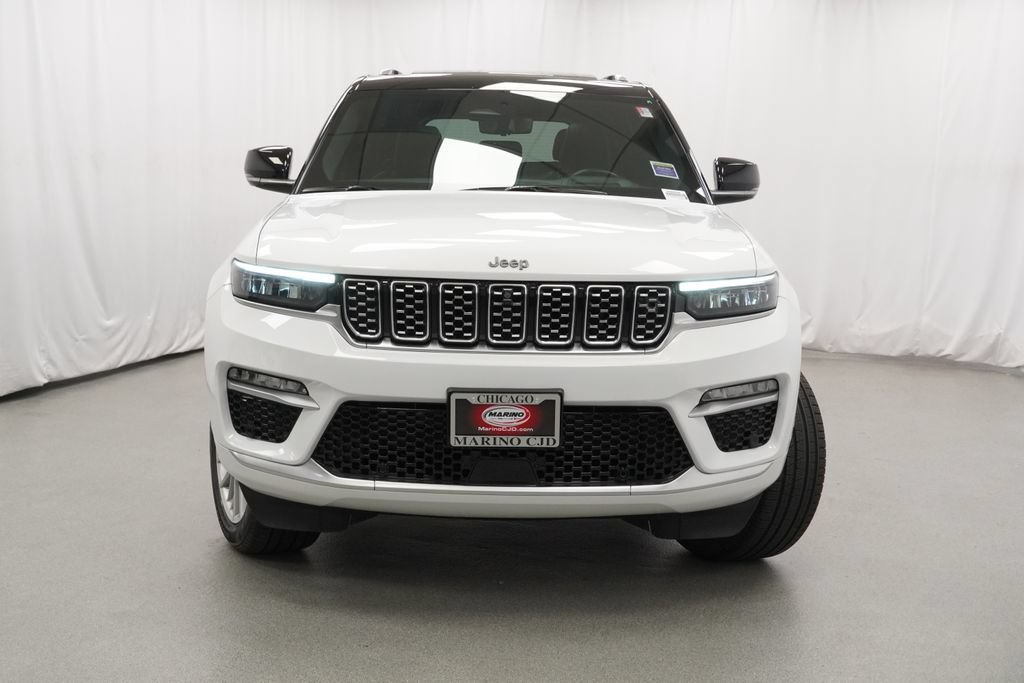 Certified 2022 Jeep Grand Cherokee Summit w/ Adv Protech Group IV AWD/4WD image 8