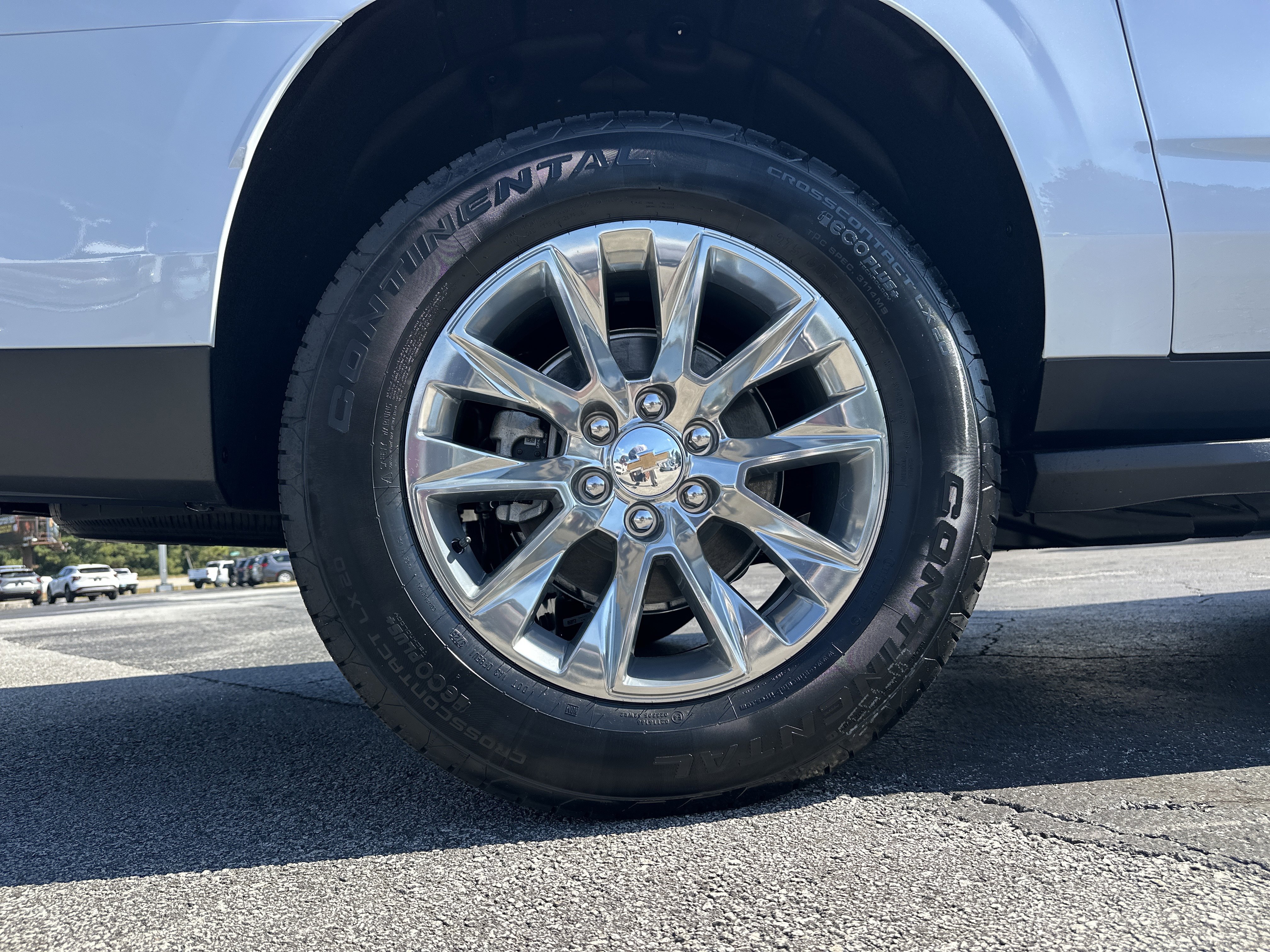 New 2026 Chevrolet Suburban Premier image 18
