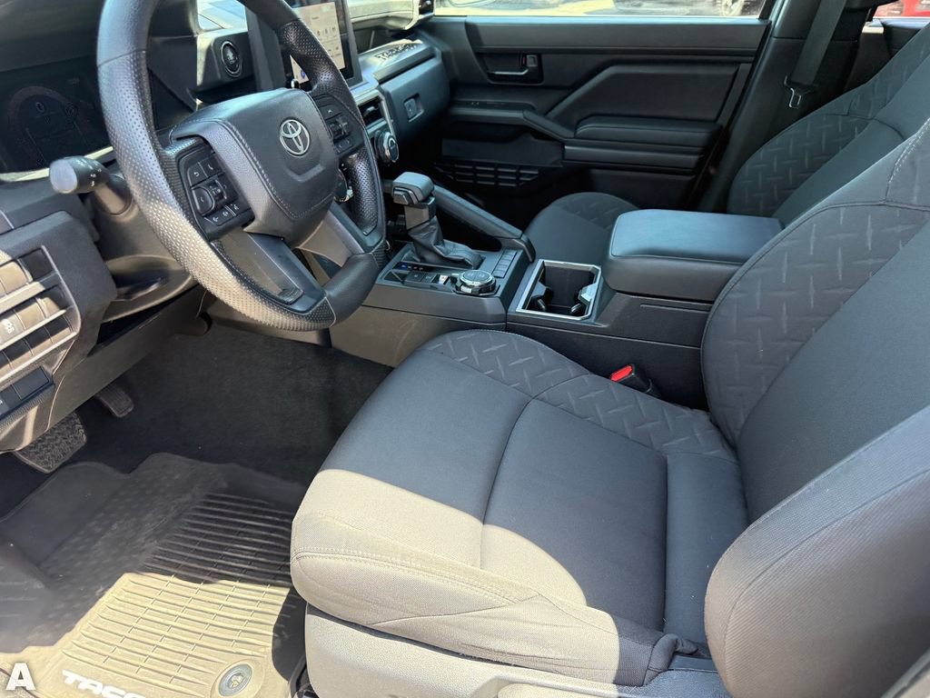 Used 2024 Toyota Tacoma SR5 AWD/4WD image 12