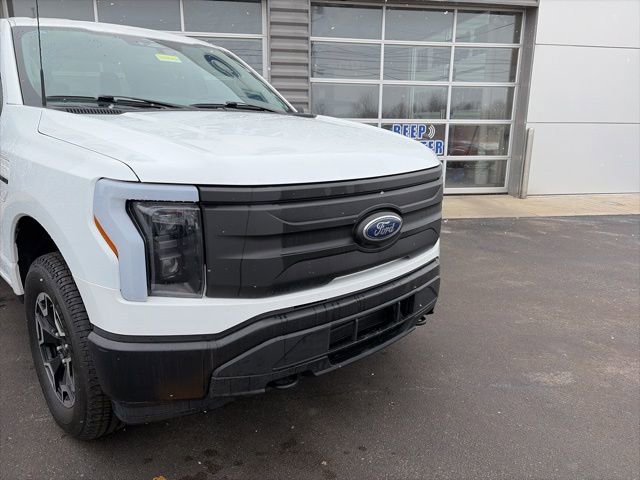 Used 2023 Ford F150 Lightning Pro image 5
