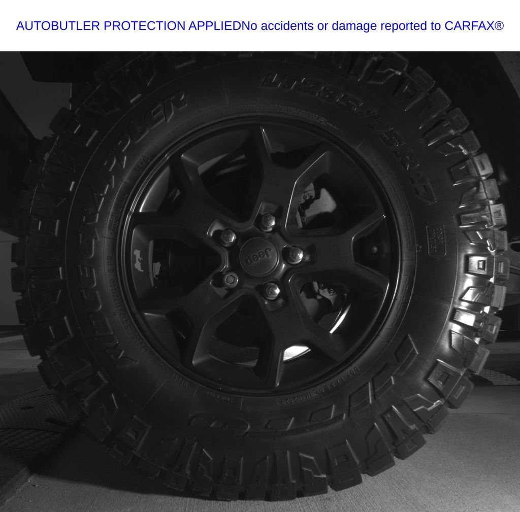 Used 2019 Jeep Wrangler Unlimited Sahara w/ Quick Order Package 24M Moab AWD/4WD image 12