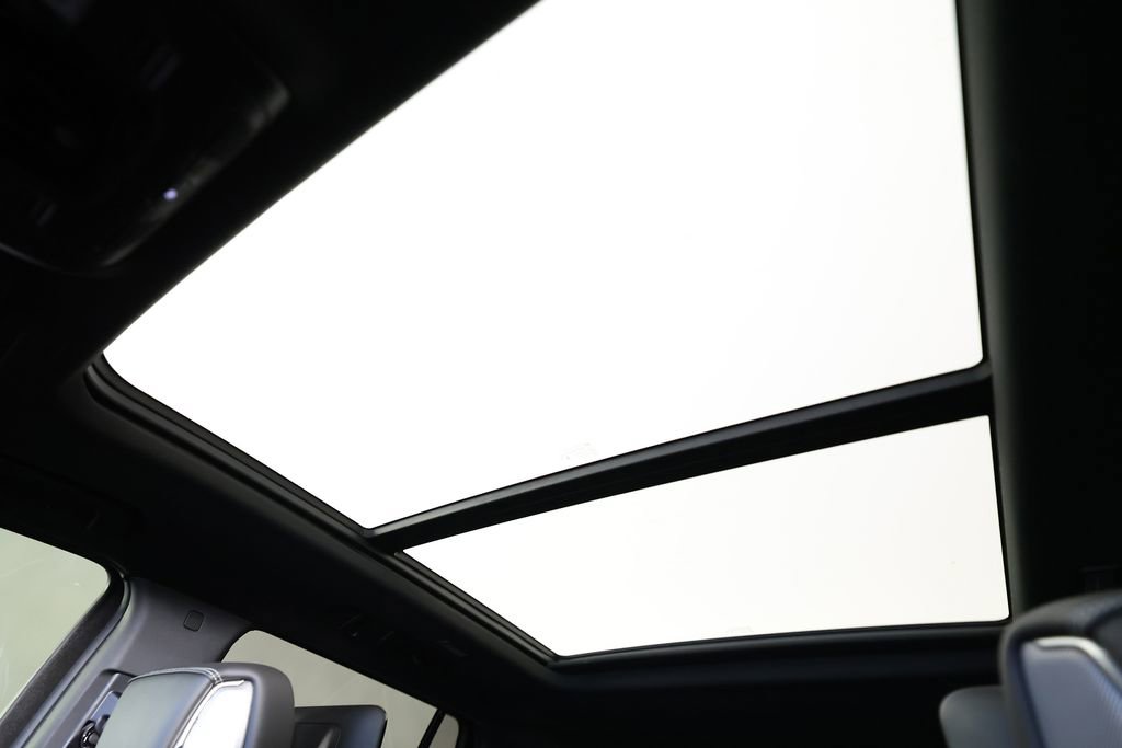 Used 2026 GMC Yukon AT4 Ultimate w/ LPO, Floor Liner Package image 44