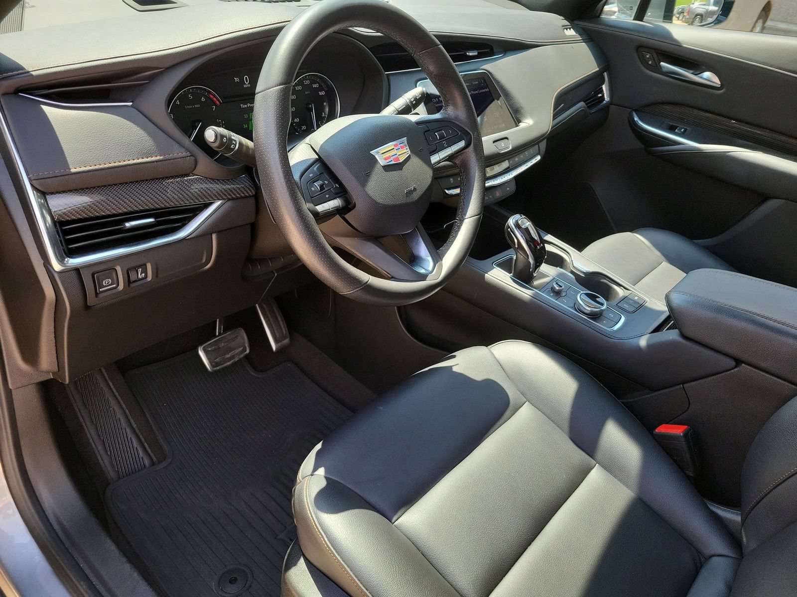 Certified 2023 Cadillac XT4 Sport FWD image 10
