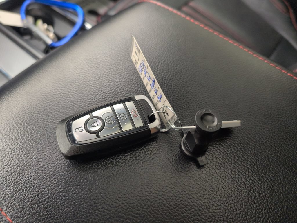 Used 2019 Ford Expedition Limited w/ Equipment Group 303A AWD/4WD image 33