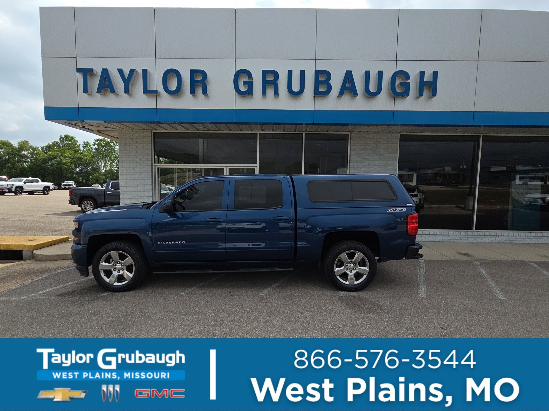 Used 2017 Chevrolet Silverado 1500 LT w/ All Star Edition AWD/4WD image 1