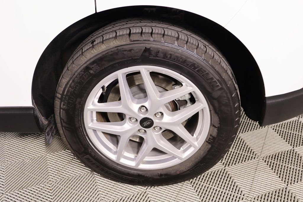 Used 2024 Ford Edge SEL image 18