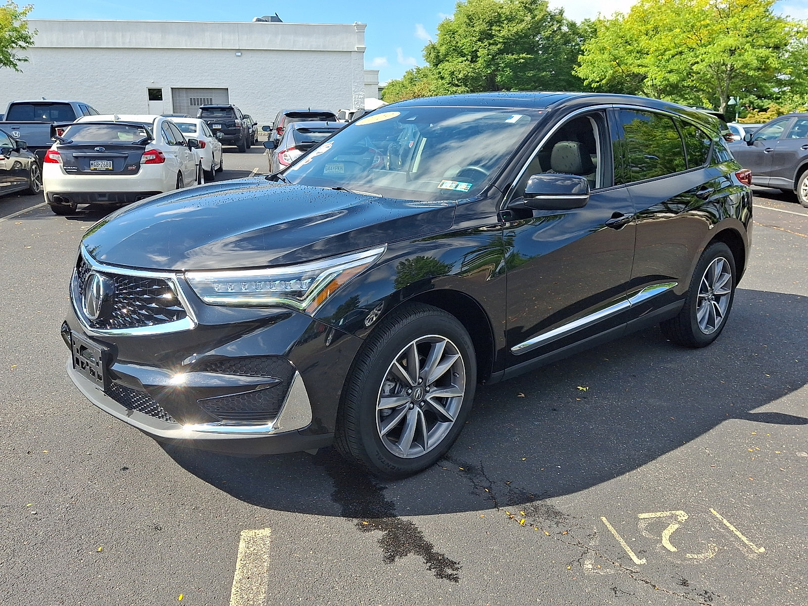 Used 2019 Acura RDX w/ Technology Package AWD/4WD image 3