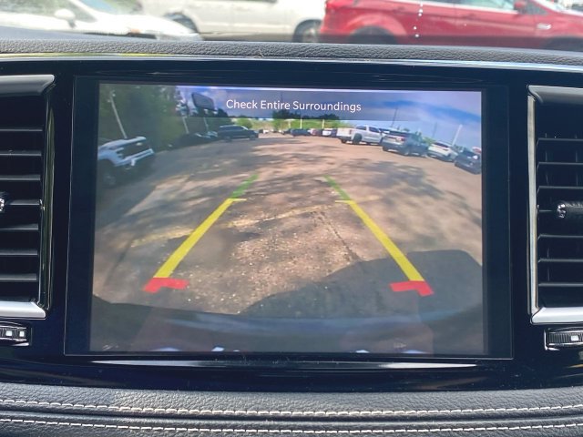 Used 2025 Chrysler Pacifica Limited FWD image 15