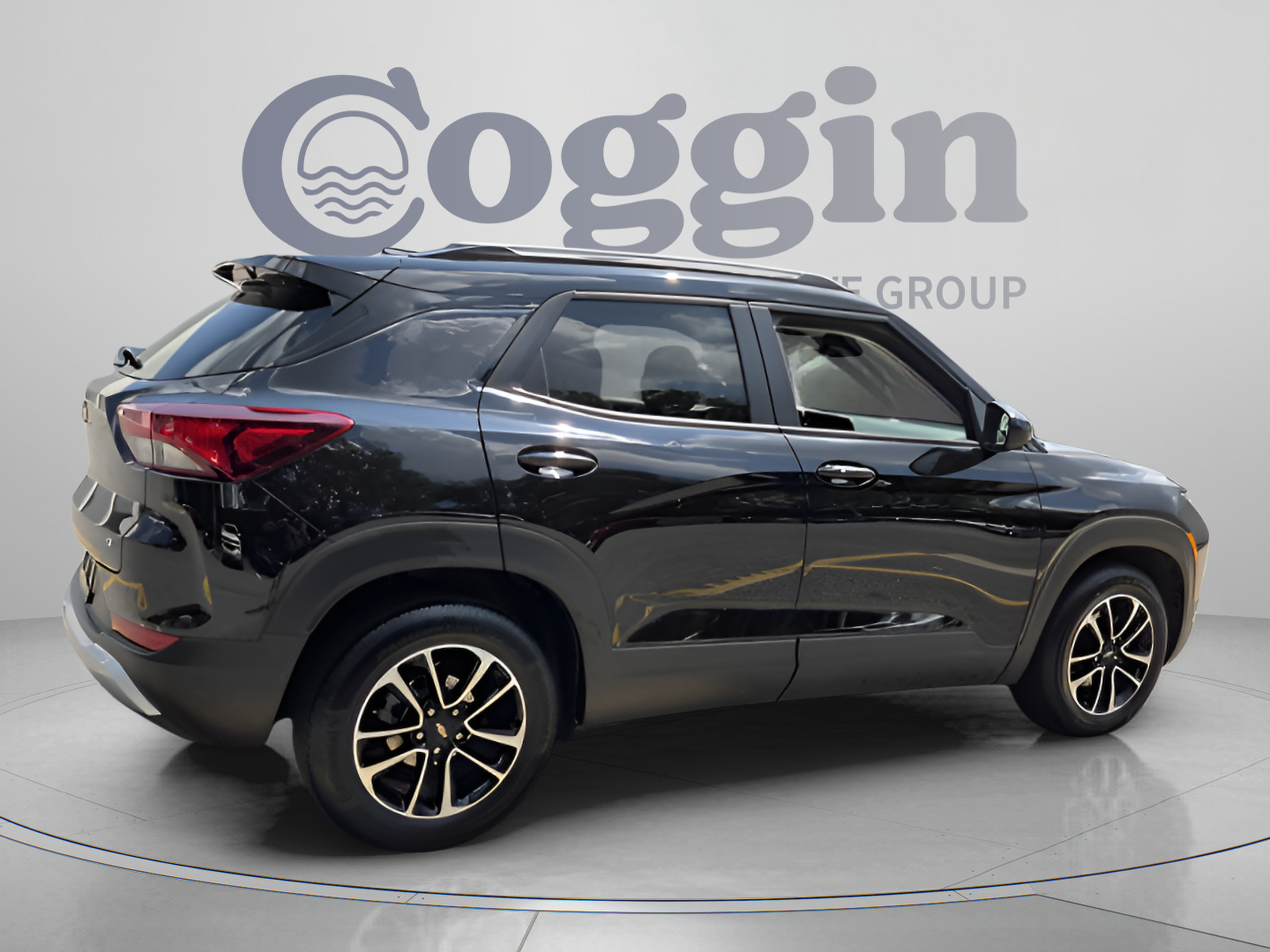 Used 2025 Chevrolet TrailBlazer LT FWD image 5