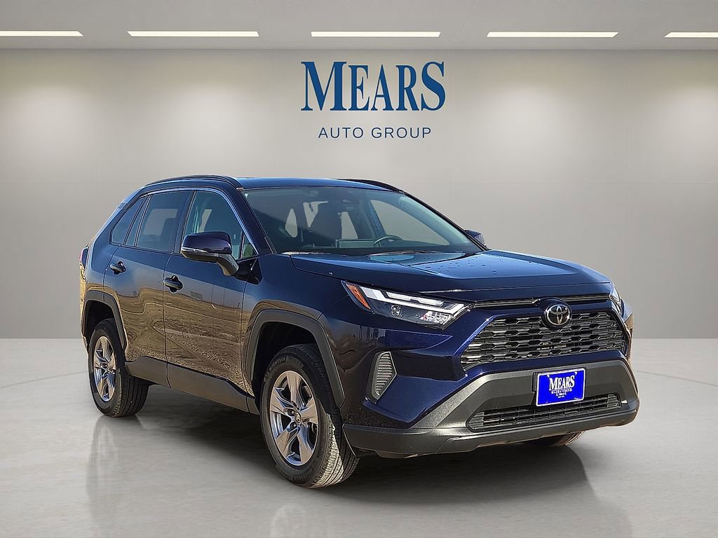 Used 2025 Toyota RAV4 XLE image 7