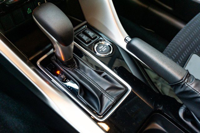 New 2026 Mitsubishi Eclipse Cross LE AWD/4WD image 13