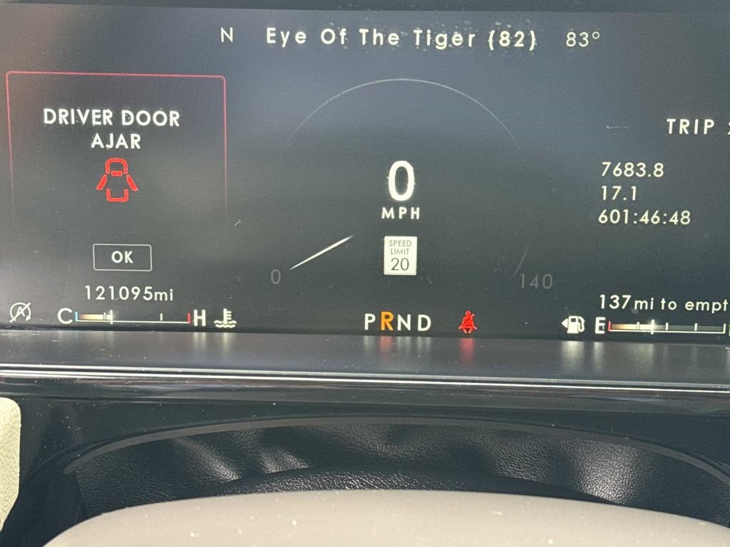 Used 2019 Lincoln Navigator Select RWD image 2