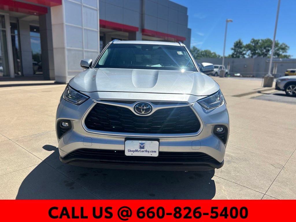 Used 2020 Toyota Highlander XLE AWD/4WD video 2