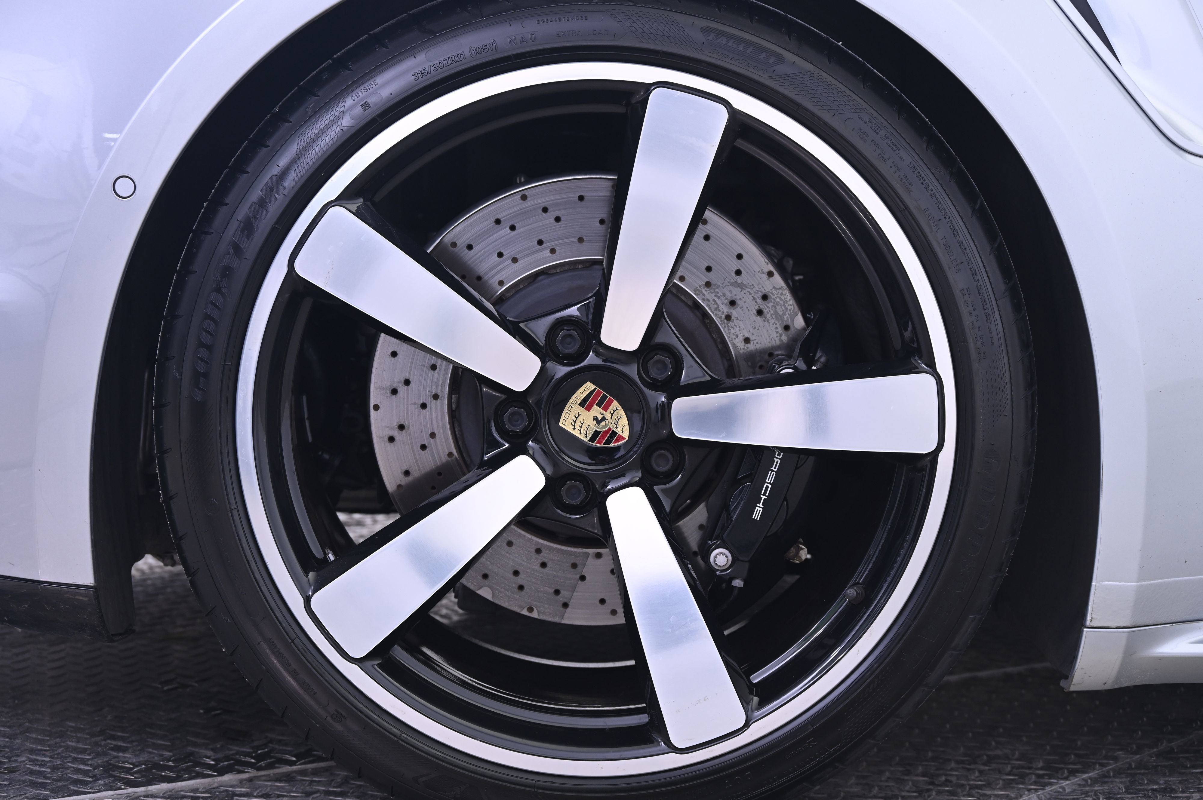 Certified 2022 Porsche 911 Turbo image 16