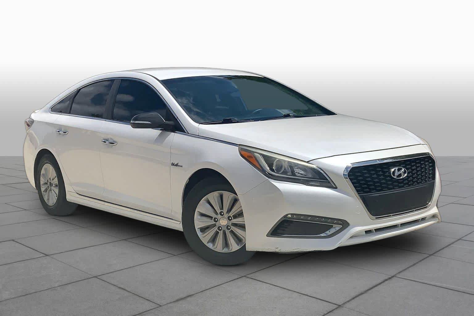 Used 2016 Hyundai Sonata SE FWD image 3
