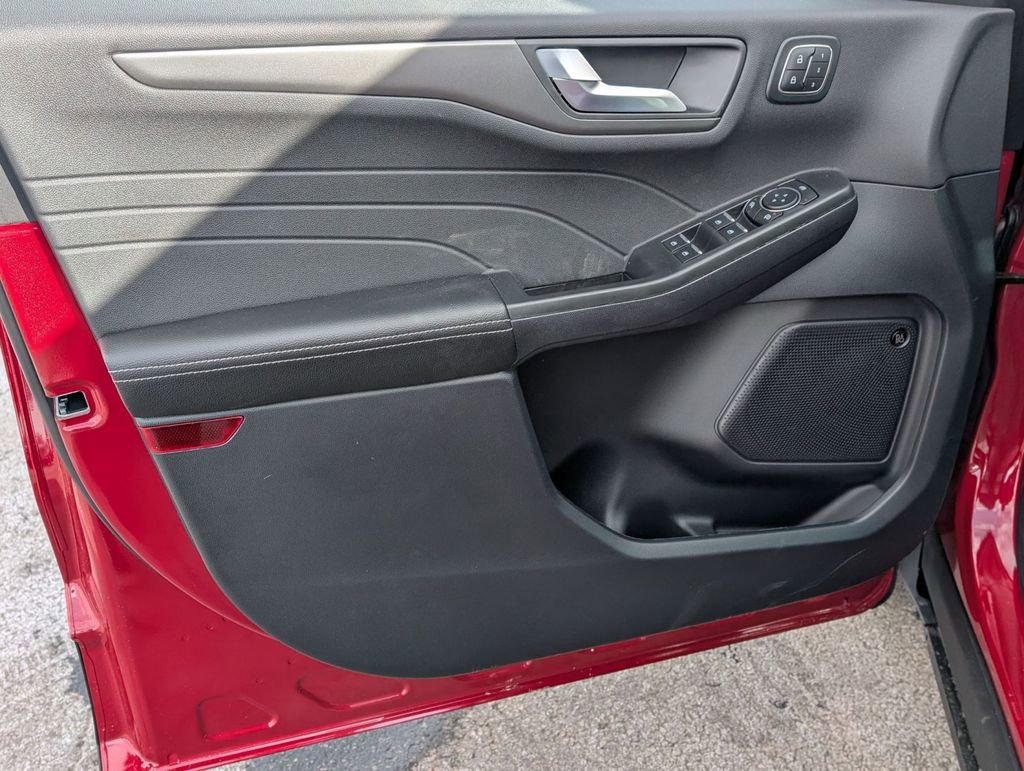 New 2026 Ford Escape Active w/ Active Premium Tech Pack image 21
