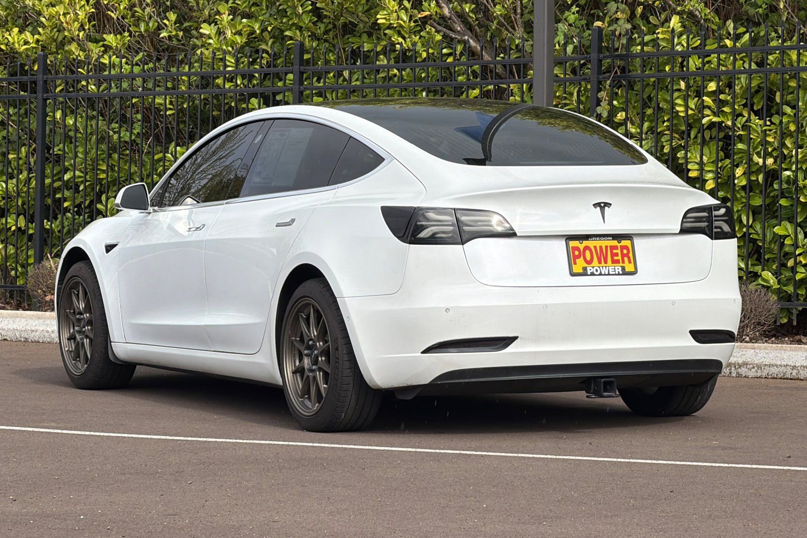 Used 2019 Tesla Model 3 Standard Range Plus image 6