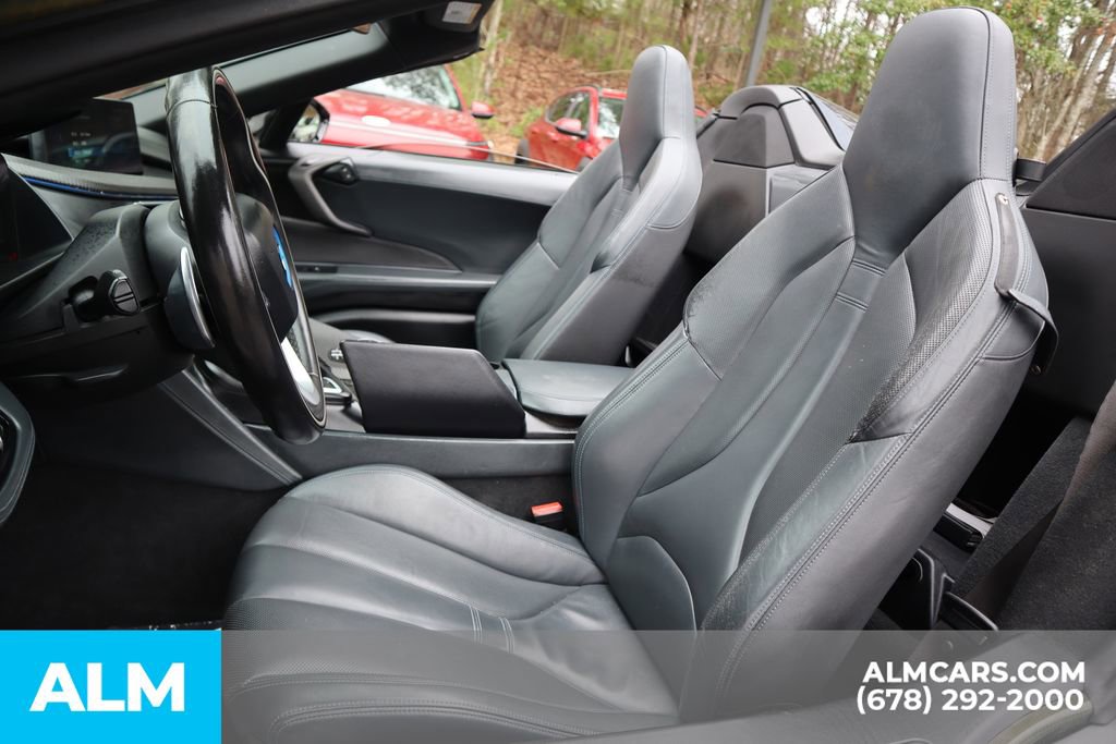Used 2019 BMW i8 Roadster image 25