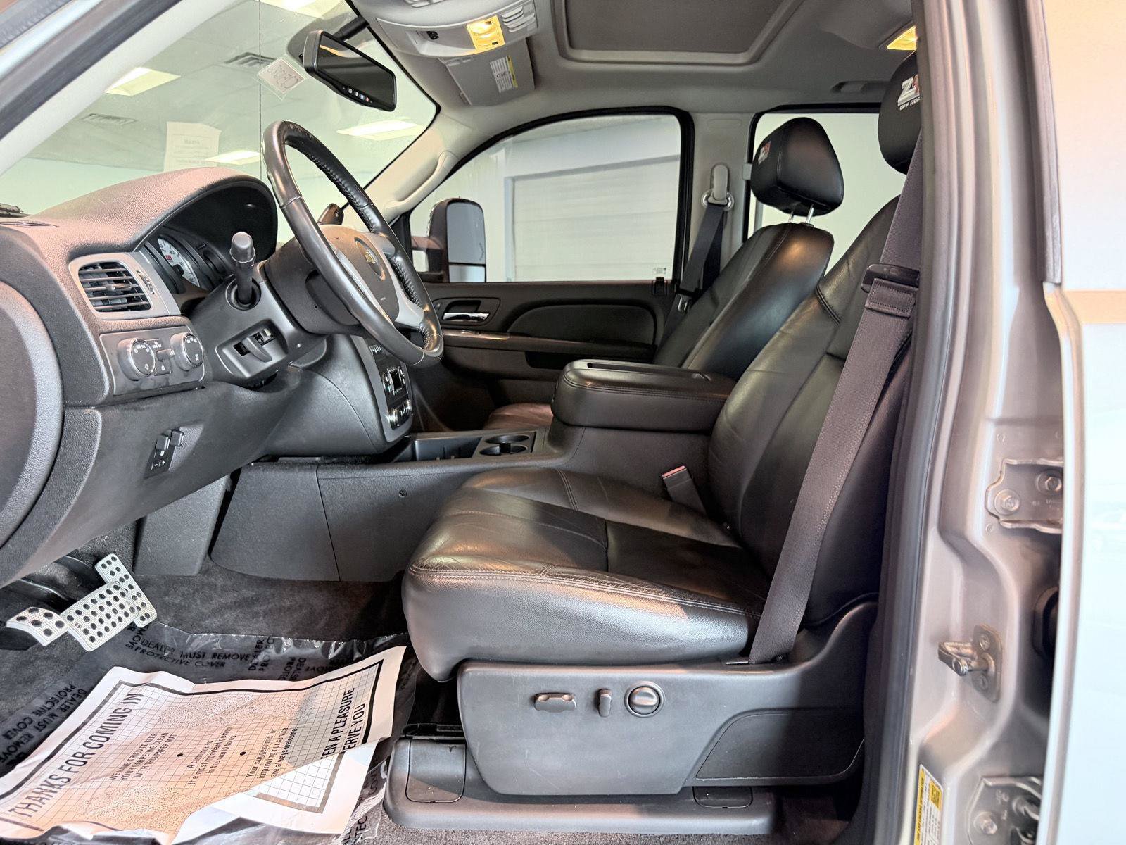 Used 2014 Chevrolet Silverado 2500 LTZ w/ LTZ Plus Package AWD/4WD image 32