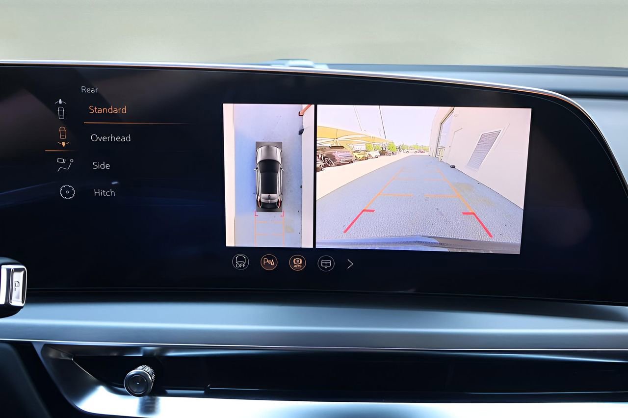 New 2026 Cadillac Lyriq Sport image 25