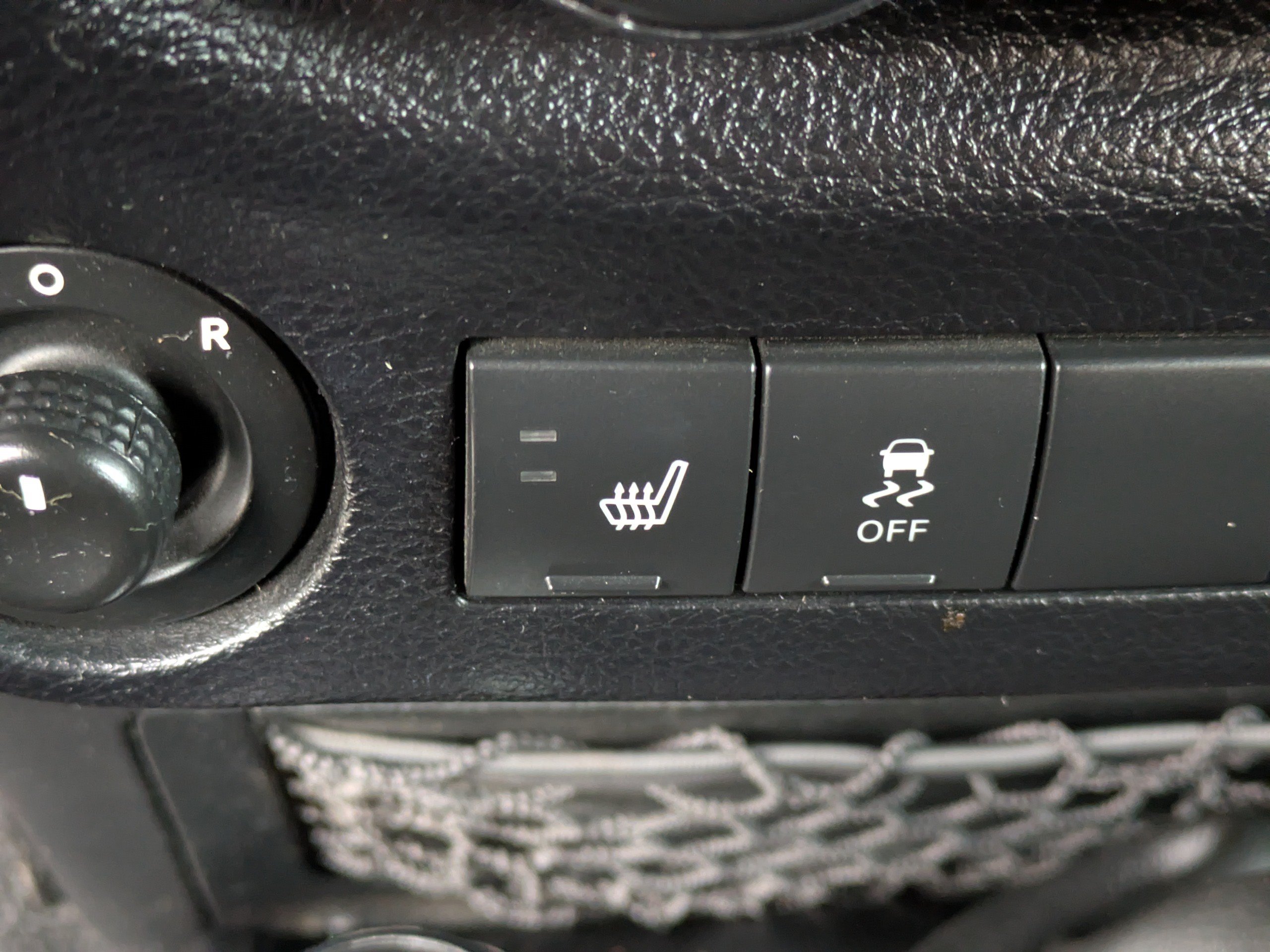 Used 2014 Jeep Wrangler Sahara w/ Connectivity Group AWD/4WD image 27