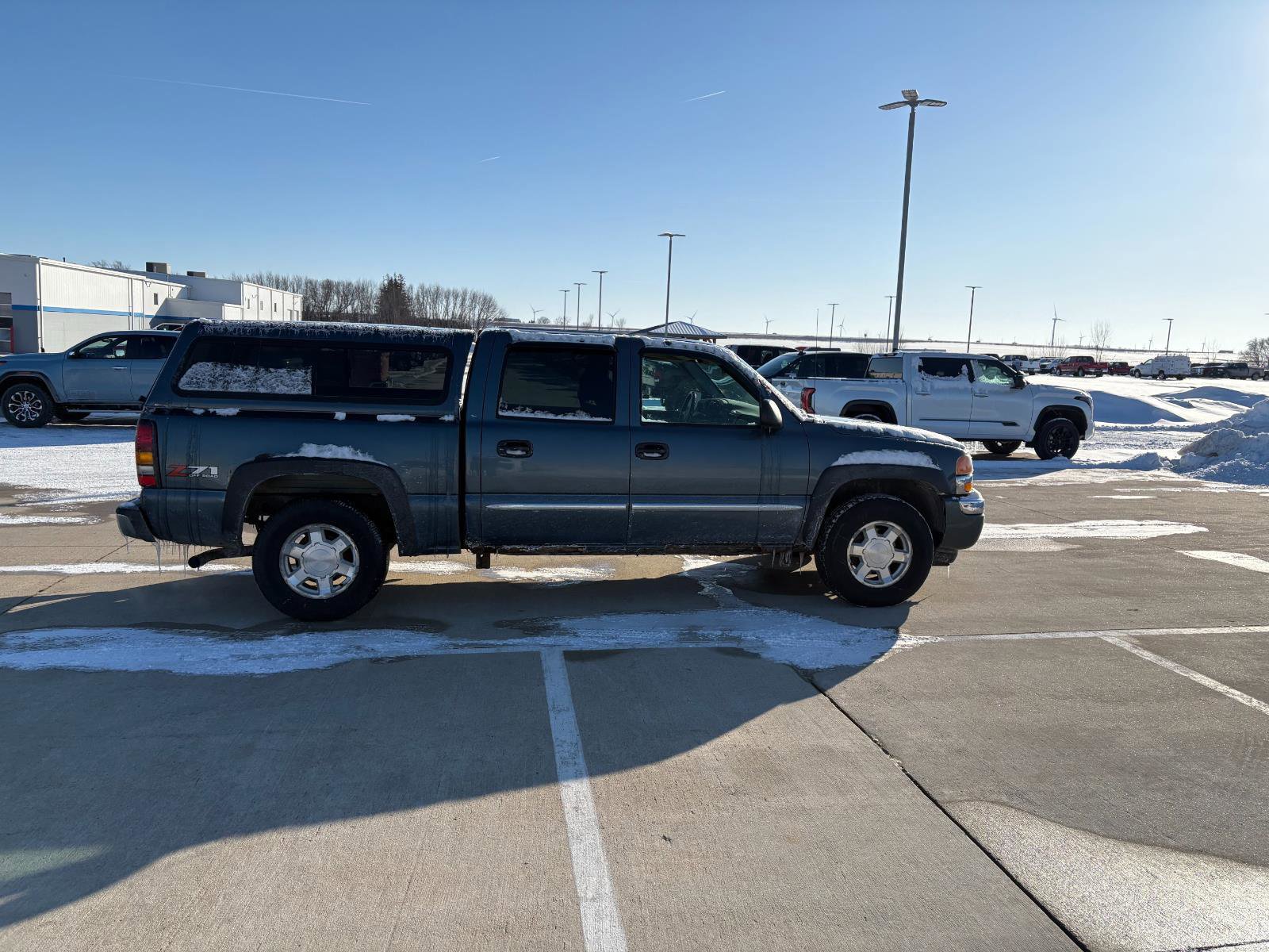 Used 2006 GMC Sierra 1500 SLE w/ Onstar Plus Package image 5