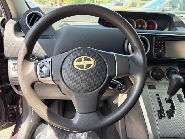 Used 2012 Scion xB FWD image 9