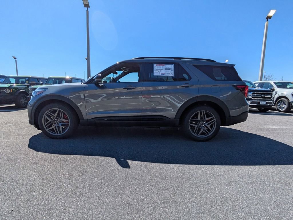 New 2026 Ford Explorer ST image 7