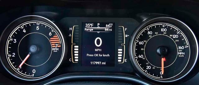 Used 2020 Jeep Cherokee Latitude w/ Cold Weather Group image 27