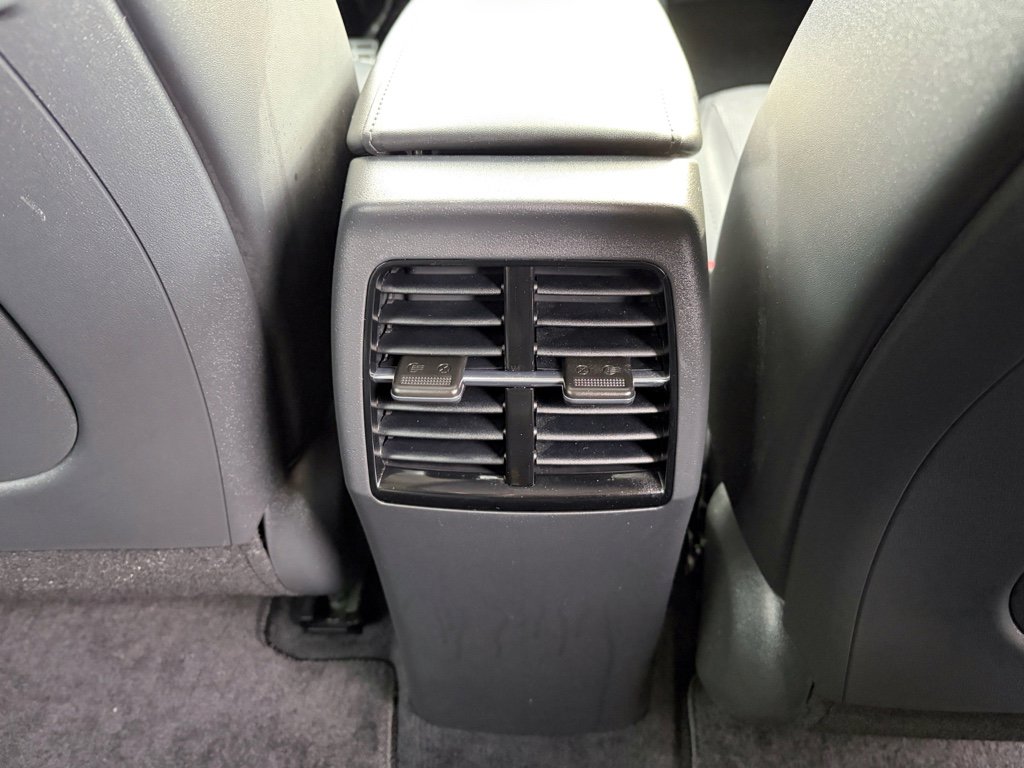 Used 2023 Kia Niro Wave w/ Wave Preserve Package image 23