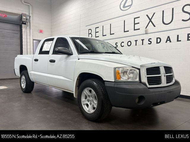 Used 2005 Dodge Dakota SLT RWD image 1