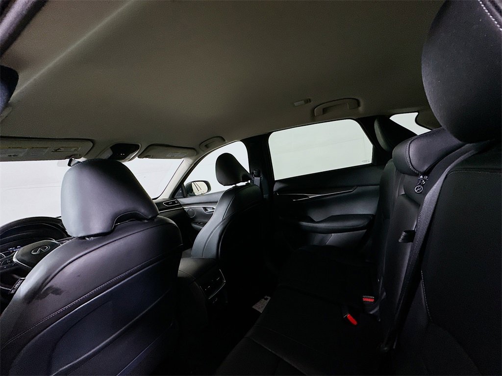 Used 2025 INFINITI QX50 Pure image 13