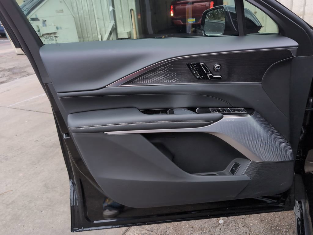 New 2026 Cadillac Lyriq V image 11