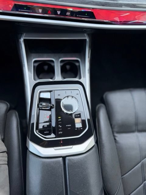 Used 2024 BMW 740i xDrive AWD/4WD image 15